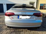 Audi S8 4.0 TFSI plus tiptronic quattro - - silberne Audi S8