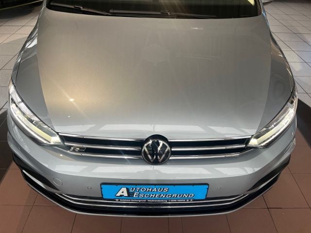 Fahrzeugabbildung Volkswagen Touran 1.5 TSI DSG HIGHLINE IQ.DRIVE LED R-LINE