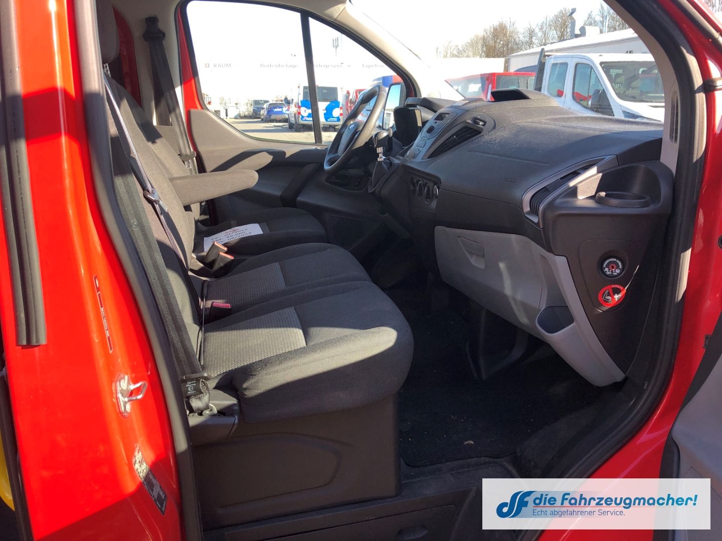 Fahrzeugabbildung Ford Transit Custom Kombi 300 L1 2.2 TDCi *8448