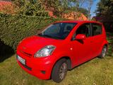 Daihatsu Sirion 1.0 - - rote Daihatsu Sirion