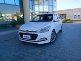 Hyundai HYUNDAI i20 1.2 84 CV 5 porte Comfort - Hyundai i20: Comfort