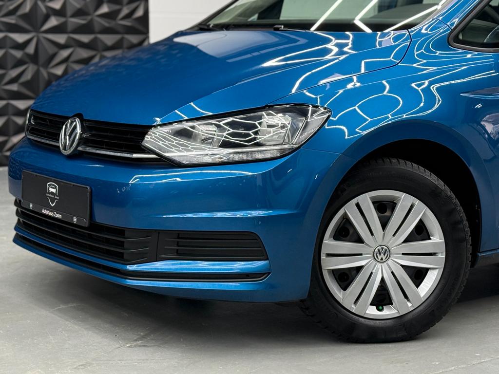 Volkswagen Touran 1.6 TDI DSG, Foto 3 von 50