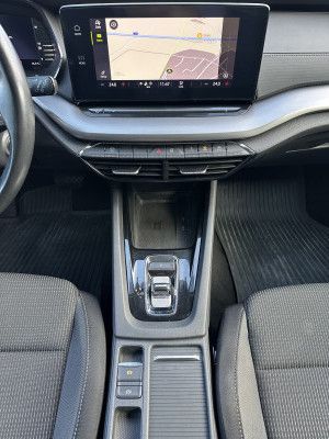 Fahrzeugabbildung SKODA Octavia Combi 2.0 TDI DSG Ambition NAV+LED+AHK