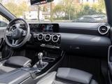 Mercedes-Benz A180 Business NAVI PARK-ASSIST SITZHZG - Mercedes-Benz A 180 Gebrauchtwagen in Mülheim (Ruhr)