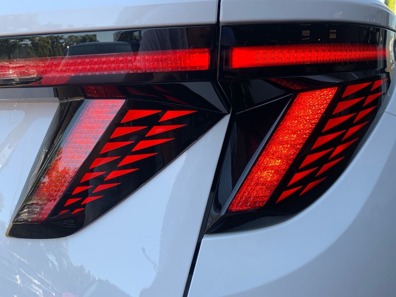 Fahrzeugabbildung Hyundai TUCSON 1.6 T-GDI 7-DCT Edition 30+ Mild-Hybrid N