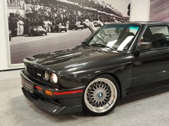 Fahrzeugabbildung BMW M3 E30 EVO-PAKET *RARITÄT* RESTAURIERT! 343 PS!