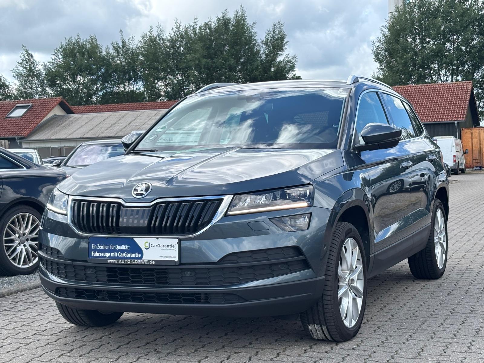 Skoda Karoq 1.6 TDI Style DSG SPUR NAVI LED ACC AHK
