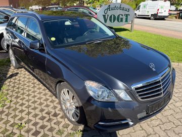 Mercedes E 220 - 1