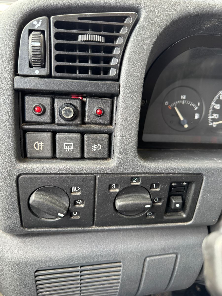 Fahrzeugabbildung HYMER / ERIBA / HYMERCAR B 574 MF HUBBETT SAT TV KLIMA KAMERA MARKISE 1H