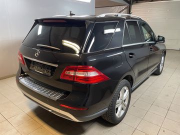 Mercedes ML 250 - 3