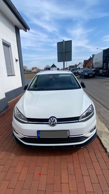 Image of Volkswagen Golf