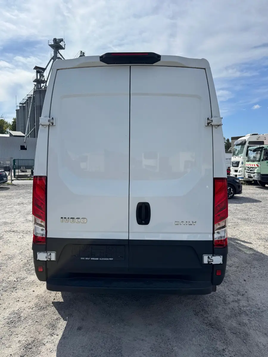 Iveco ANDERE Daily Kasten HKa 35 S ... V Radstand 3520