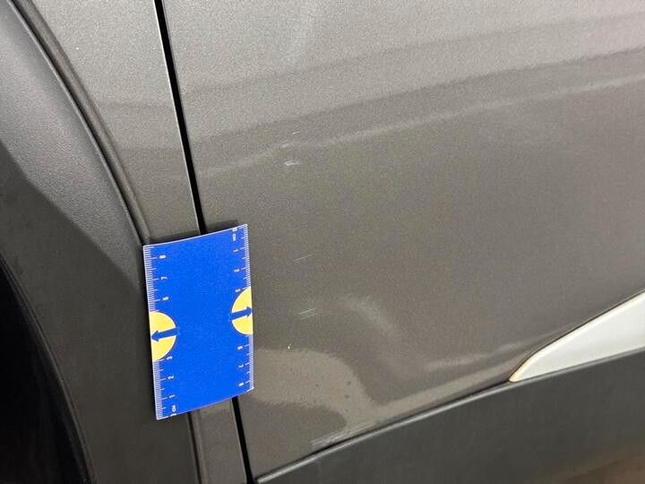 Fahrzeugabbildung Peugeot 2008 GT 1.2PURETECH NAVI KAMERA PDC ACC 1.HAND