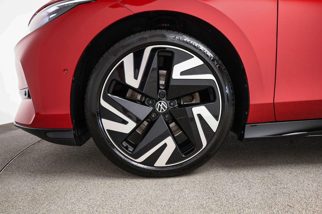 Volkswagen ID.7 GTX 4M*WÄRMEPUMPE*IQ.LIGHT*AHK*KAMERA*PDC*N