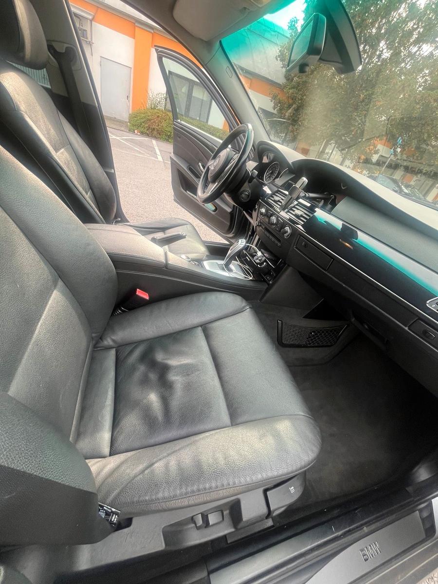 BMW 520 2009 — photo 11