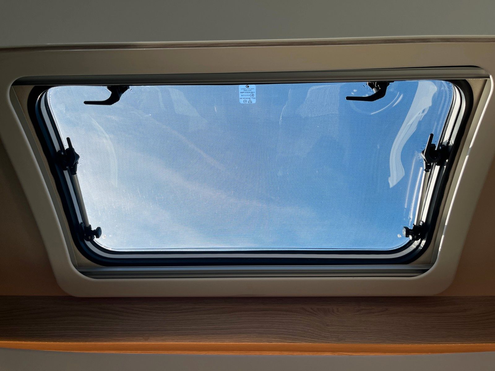 Fahrzeugabbildung Bürstner Lyseo Time SkyLine 726 G *Automatik*Navi*RFK*CPU