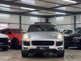Porsche Cayenne Diesel PANO*BIXEN*SBLF*PCM*KAM*MEMORY*2H - Porsche Gebrauchtwagen in Frankfurt