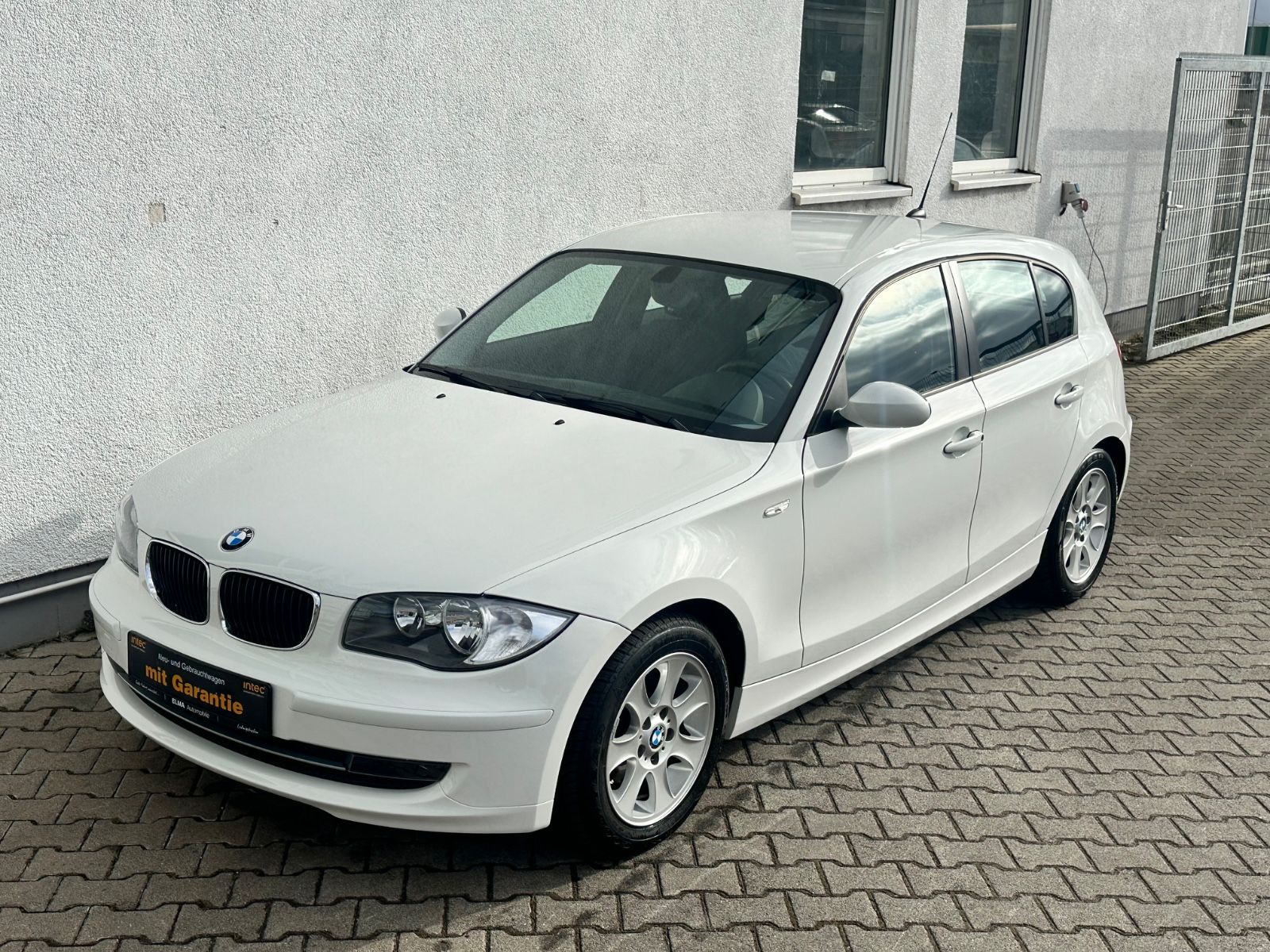 BMW 118 Limousine *1.Hand *Automatik *Orig.18.000Km foto 7