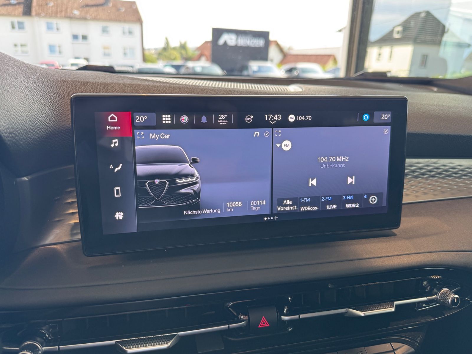 Fahrzeugabbildung Alfa Romeo Tonale Super/LED/PDC/CarPlay/Tempomat/ALU/1Hand