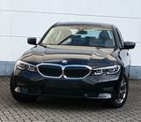 BMW 320d xDrive Sport Line Automatik Too-Zustand