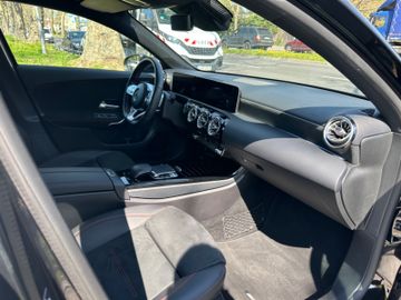 Fahrzeugabbildung Mercedes-Benz A 200 AMG*Keyless*360°Kamera*SHZ*MBUX*LED*
