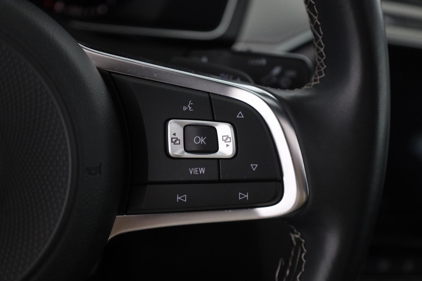 Volkswagen Arteon 2.0 TDI DSG R-Line 4M LED Navi Panorama