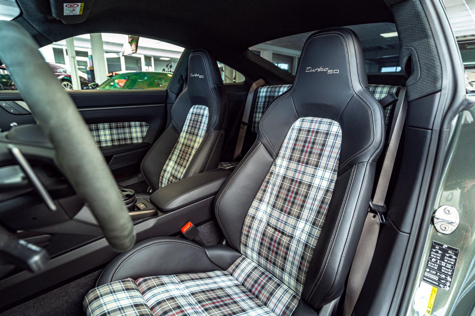 Porsche 911 Turbo 50 Jahre*Carbondach*Heritage*Burm*360°