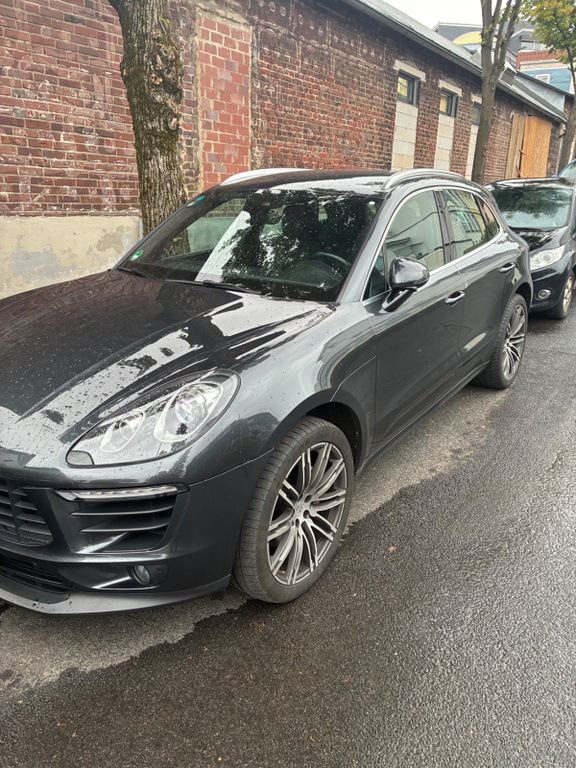Image of Porsche Macan