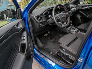 Ford Focus Turnier 1.0 ST-Line X Fahrassistenz-Paket