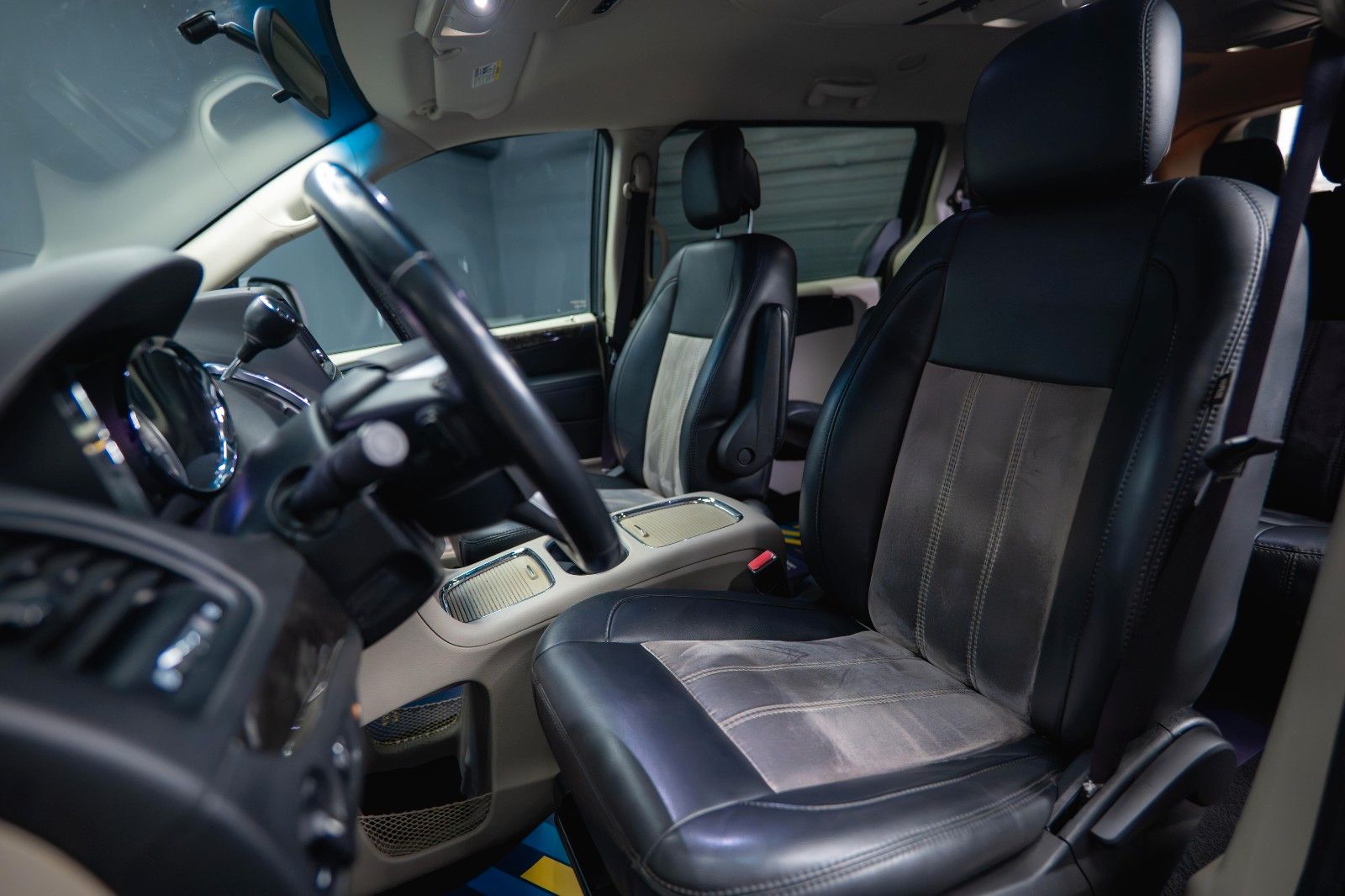 Fahrzeugabbildung Dodge Grand Caravan 3.6 V6 SXT LPG *7 Sitze*TV*Kamera*