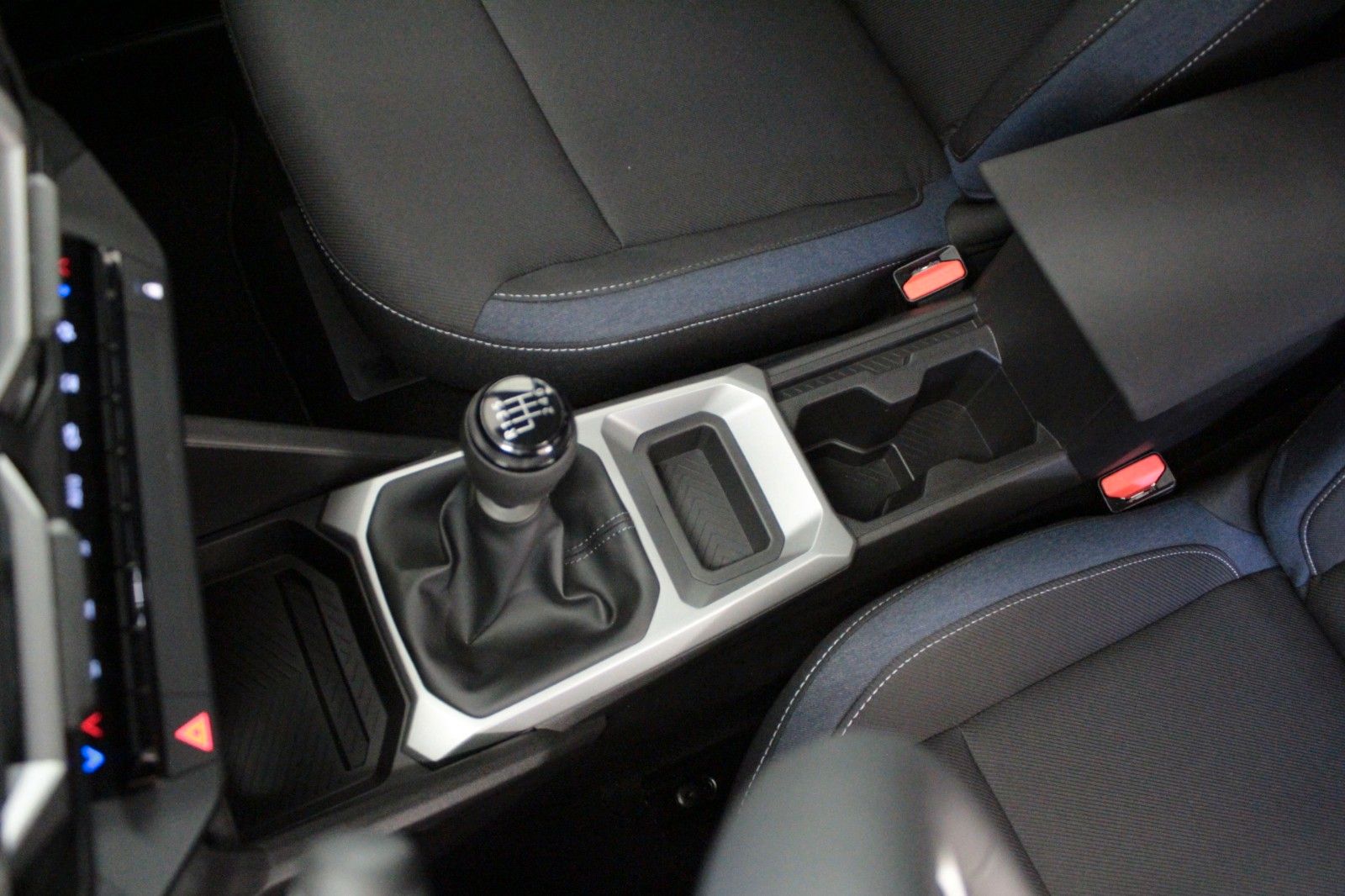 Fahrzeugabbildung Dacia Bigster hybrid 140 Expression   Winterpak.*City
