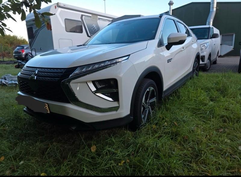 Mitsubishi Eclipse Cross Basis Hybrid 4WD KUNDENAUFTRAG