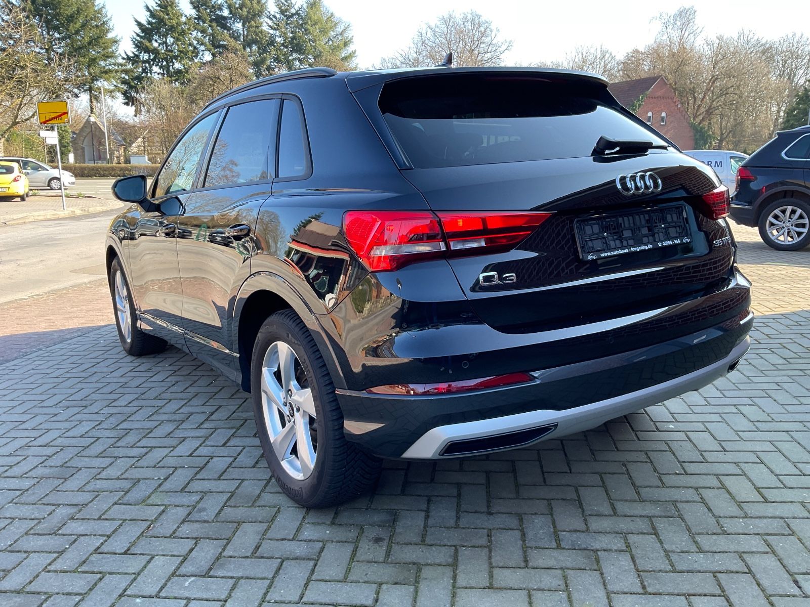 Fahrzeugabbildung Audi Q3 35 TFSI S tronic,Panorama,LED,Carplay,Navi