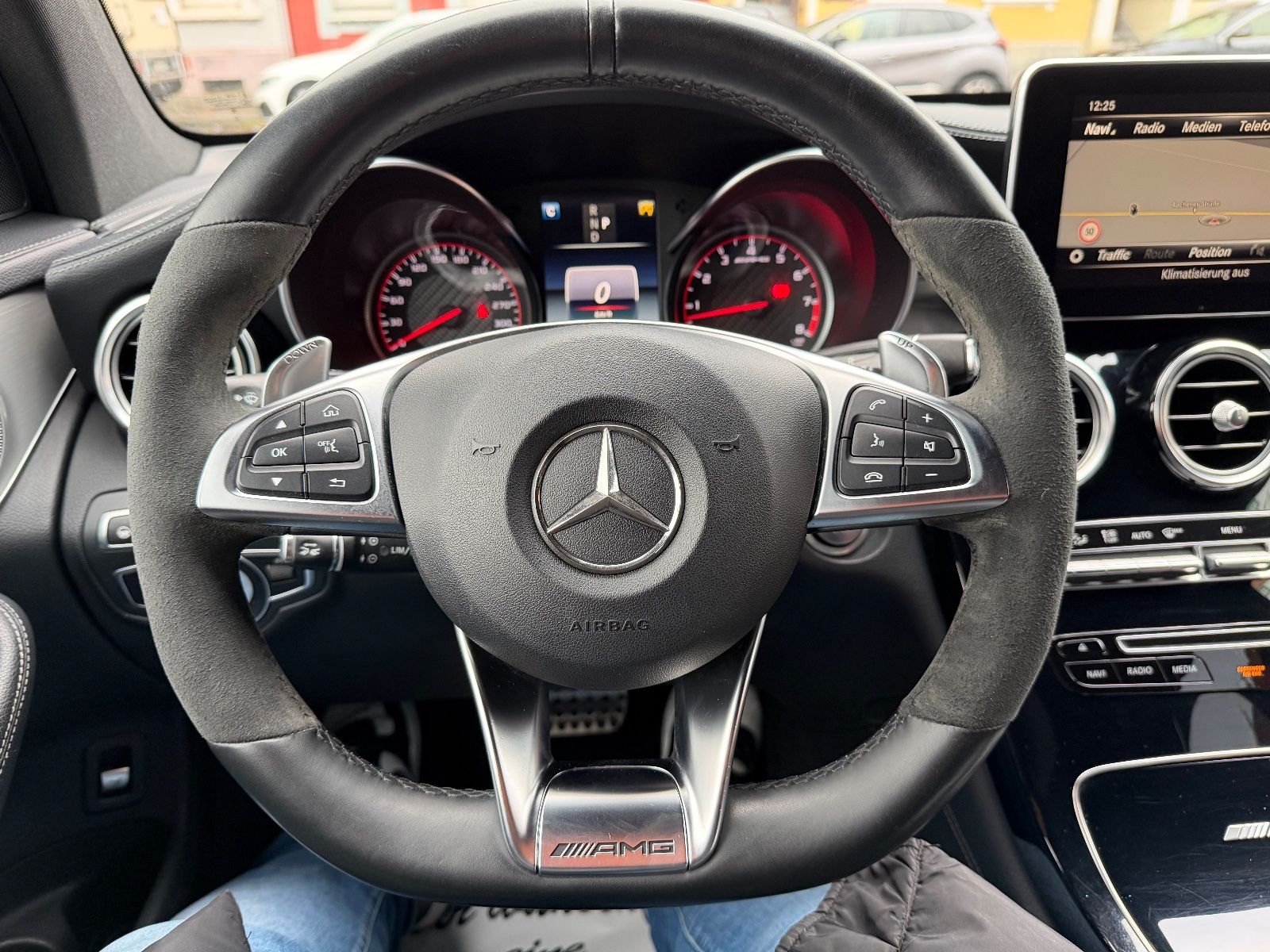 Fahrzeugabbildung Mercedes-Benz GLC 63S AMG COUPE HUD BURMESTER DRIVERS PACK