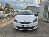 Opel Astra J Lim. 5-trg. Sport - Opel Astra aus 2010 mit Diesel-Antrieb