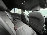 Volkswagen T-Roc 2.0 TDI DSG R-Line 2.HD NAV KAM AHK 2J GAR bei Autohaus Landmann & Maier OHG