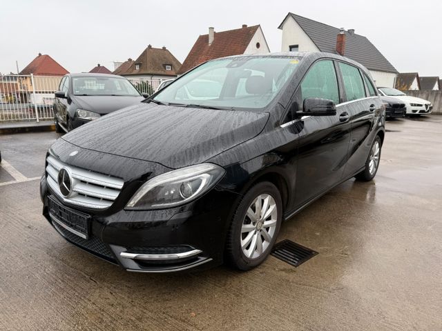 Mercedes-Benz B 200 CDI l SHZ l KLIMA l NAVI l LED l DIS