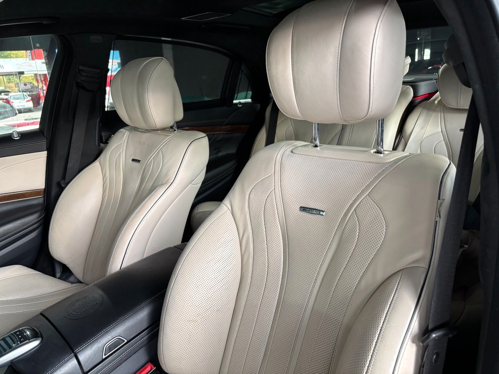 Fahrzeugabbildung Mercedes-Benz S 63 AMG L *Designo*Pano*Burmester*HUD*360KAM