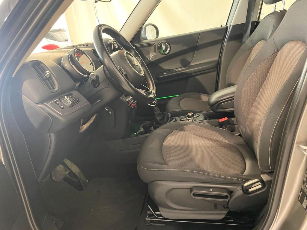 MINI Cooper D Countryman