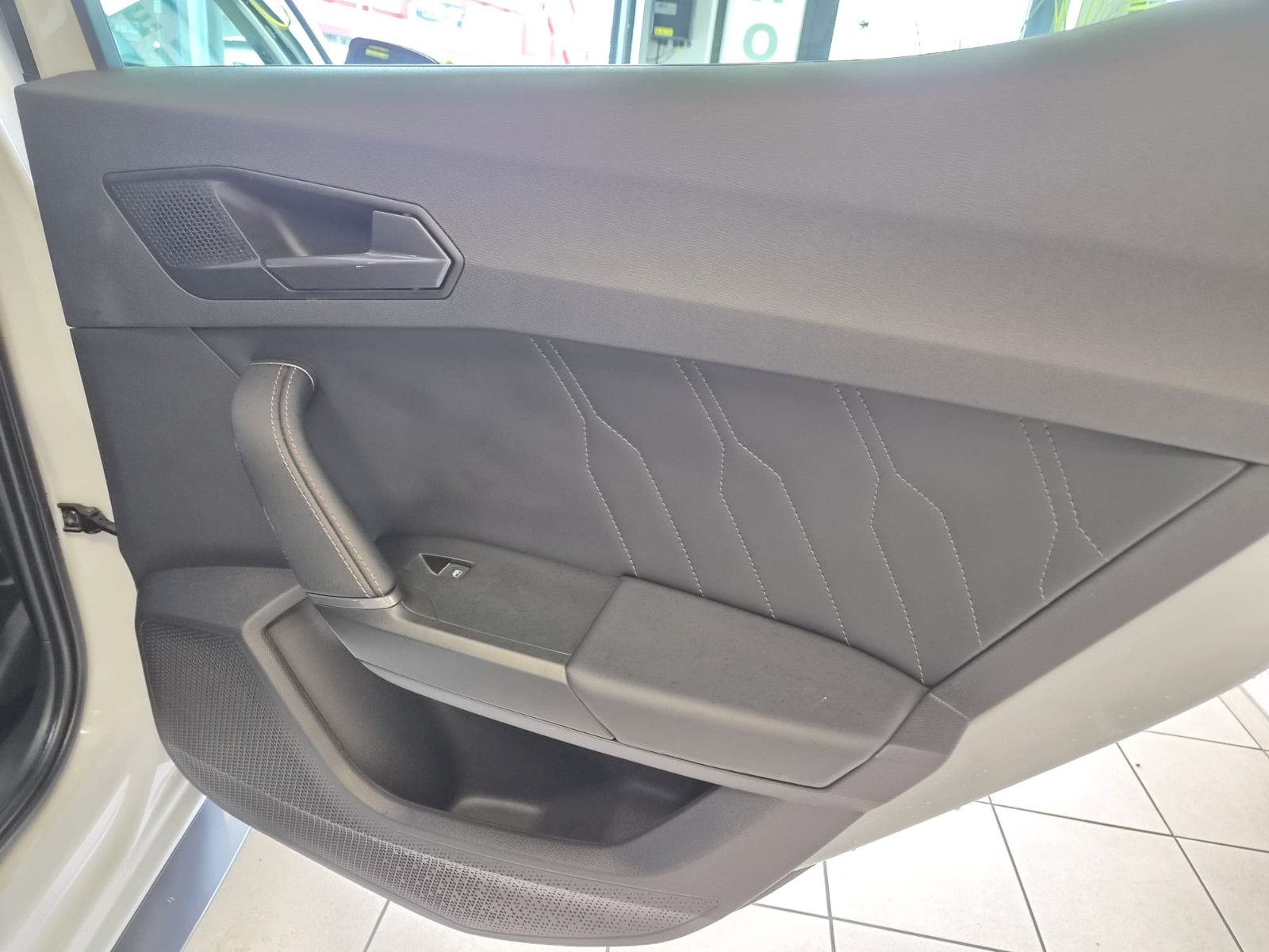 Fahrzeugabbildung CUPRA Leon VZ / PANO / LED / KAMERA / NUR 42TKM