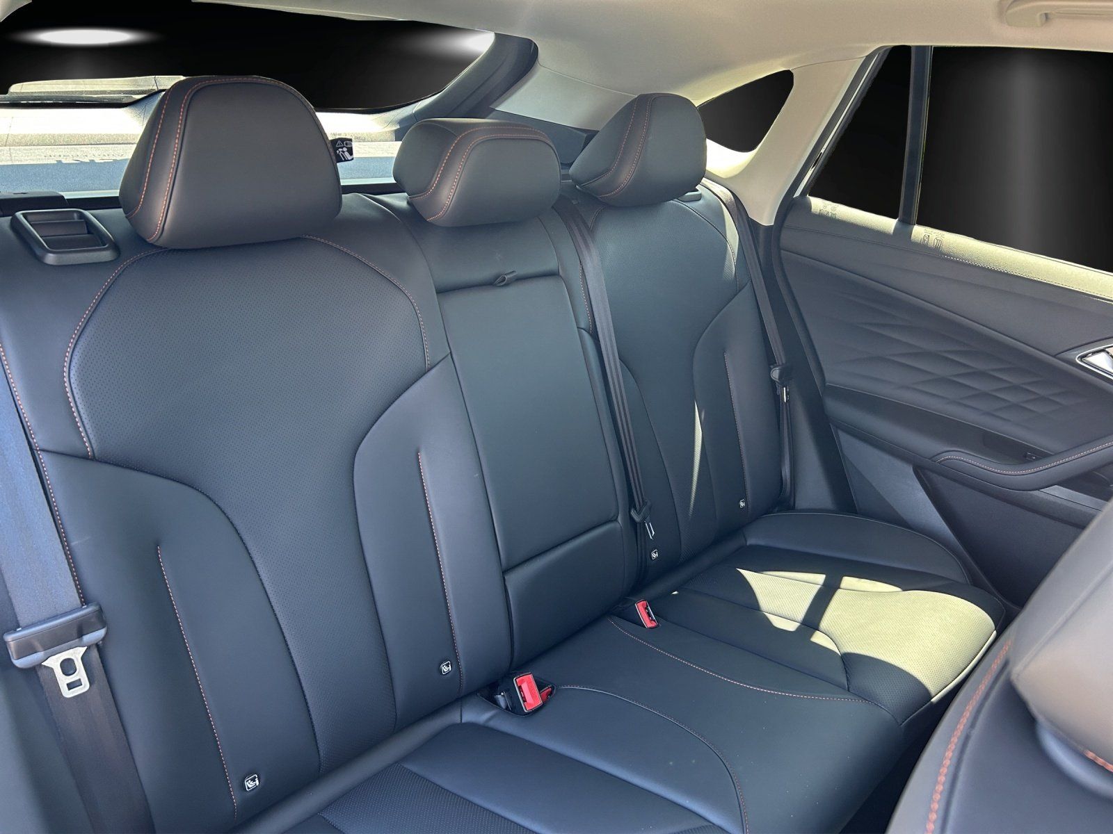 Fahrzeugabbildung MG MG HS Luxury PHEV AT