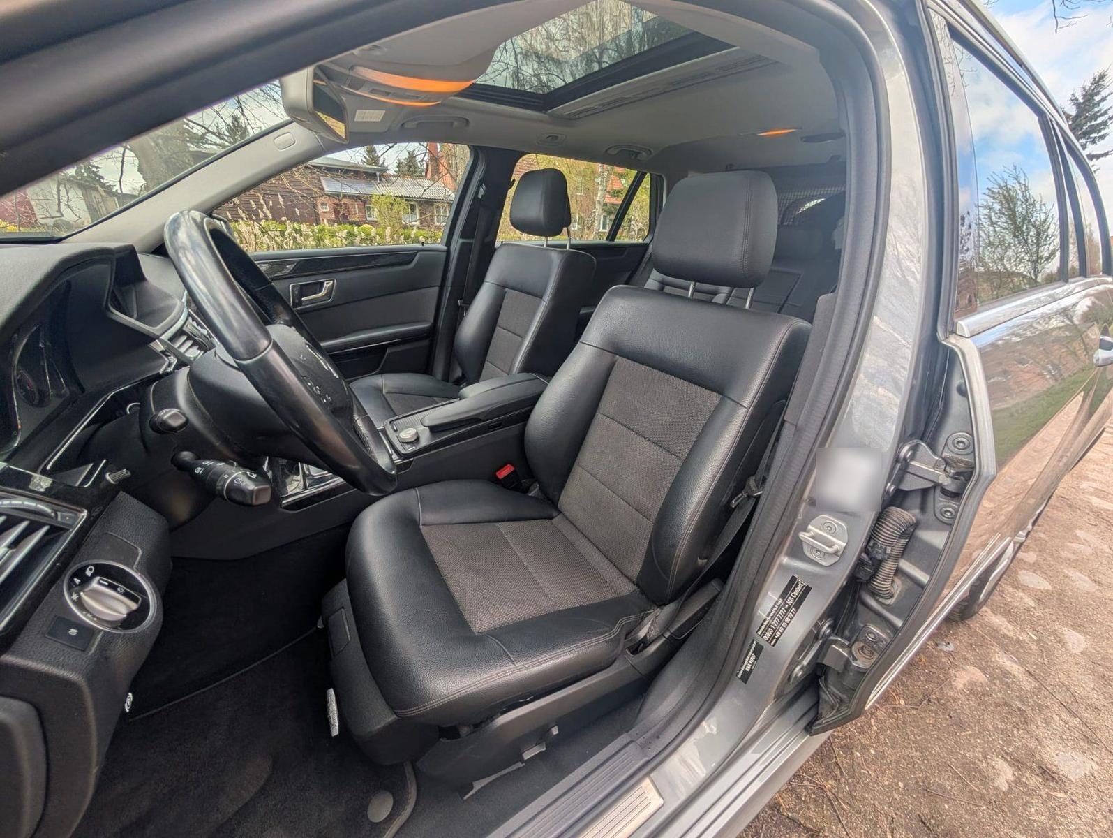 Mercedes-Benz E220 2010 — photo 10