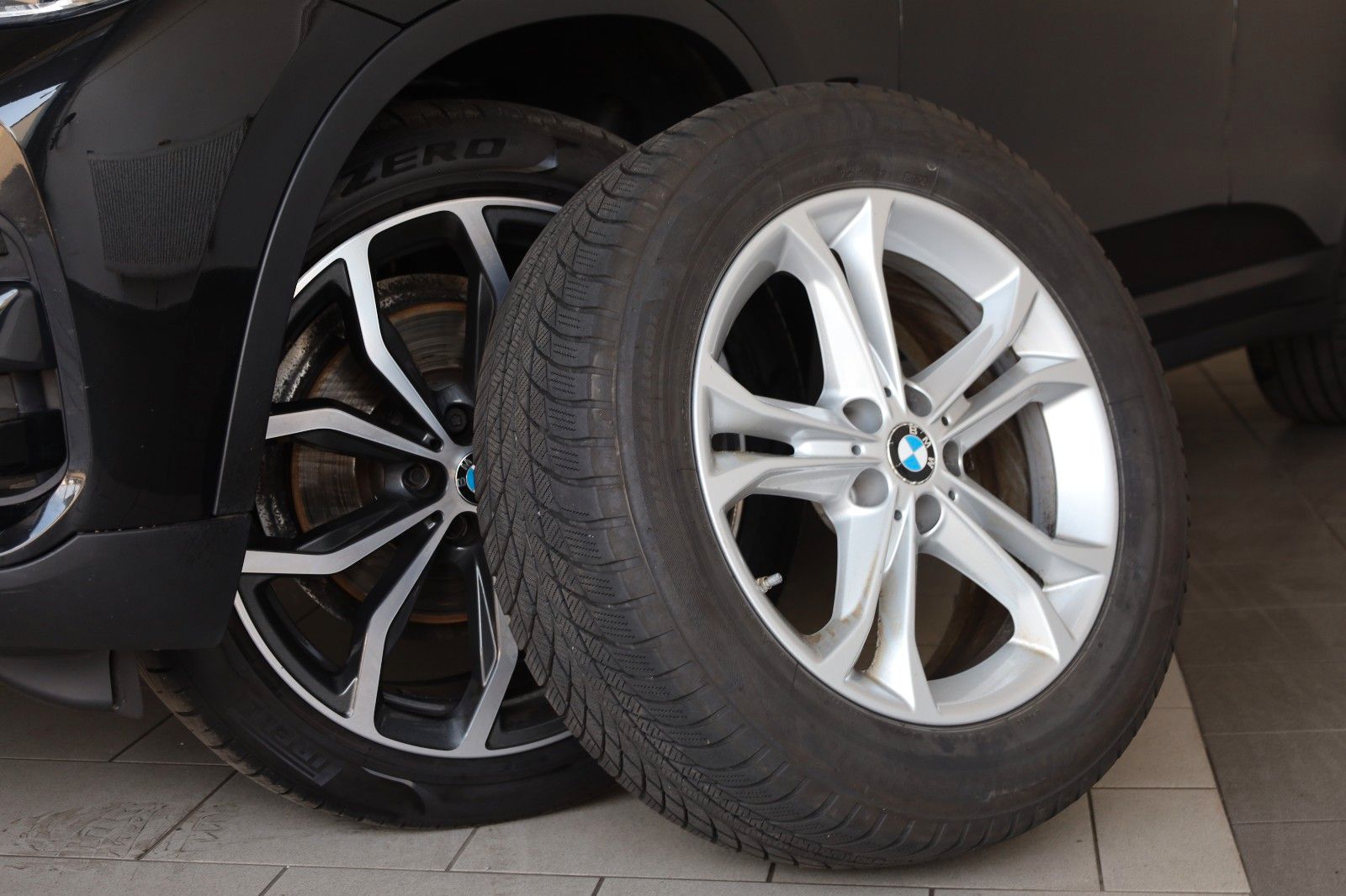 Fahrzeugabbildung BMW X3 xDrive 20d Advantage,Leder,Navi,HUD,PanoD,AHK