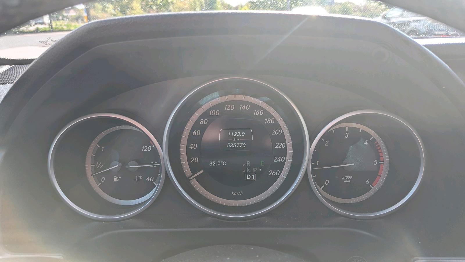 Mercedes-Benz E200 2015 — двигун 136 HP (100kW)