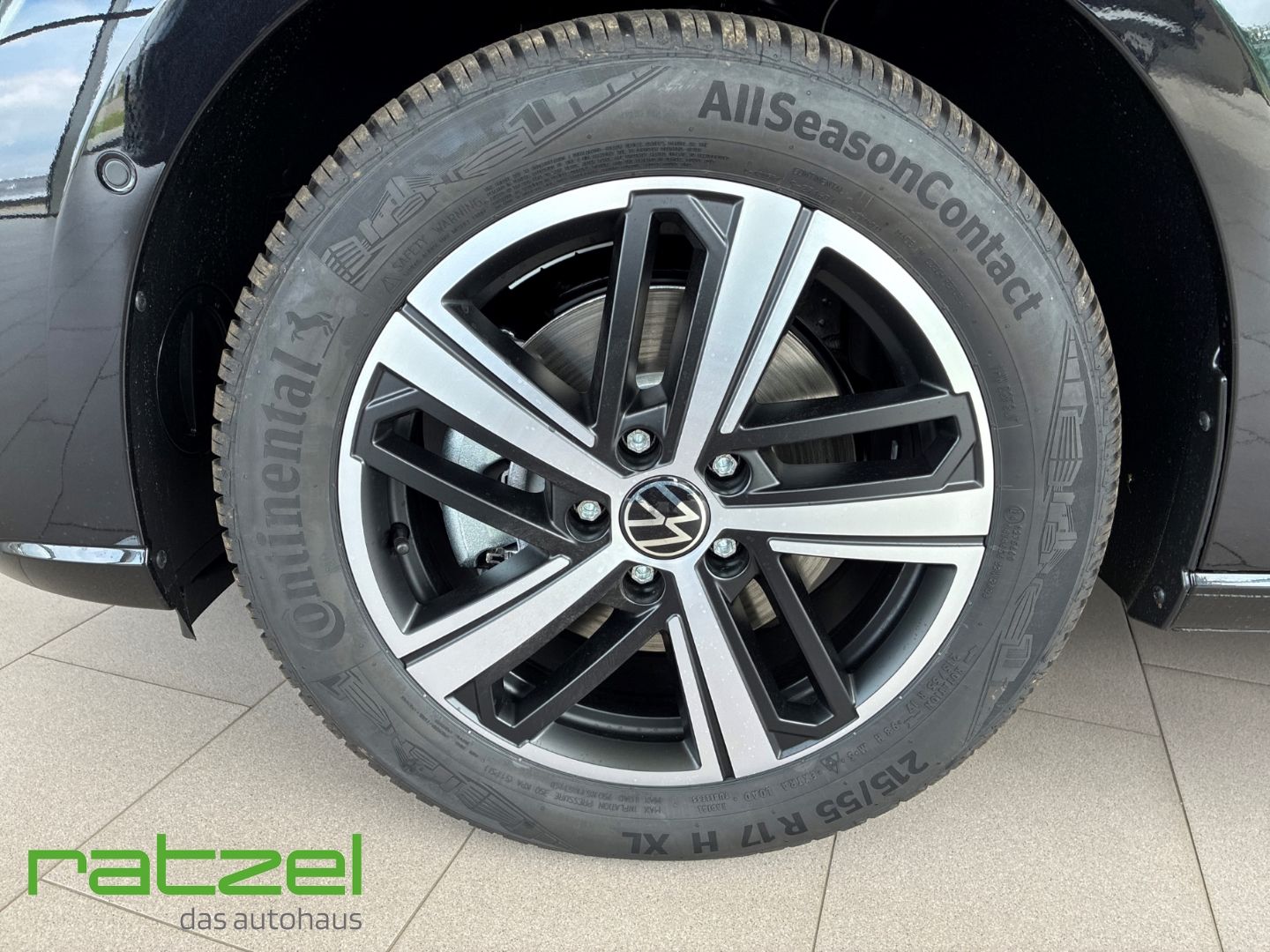 Fahrzeugabbildung Volkswagen Caddy ENERGY 1.5 TSI DSG LED+SHZ+Kamera+PDC+ACC