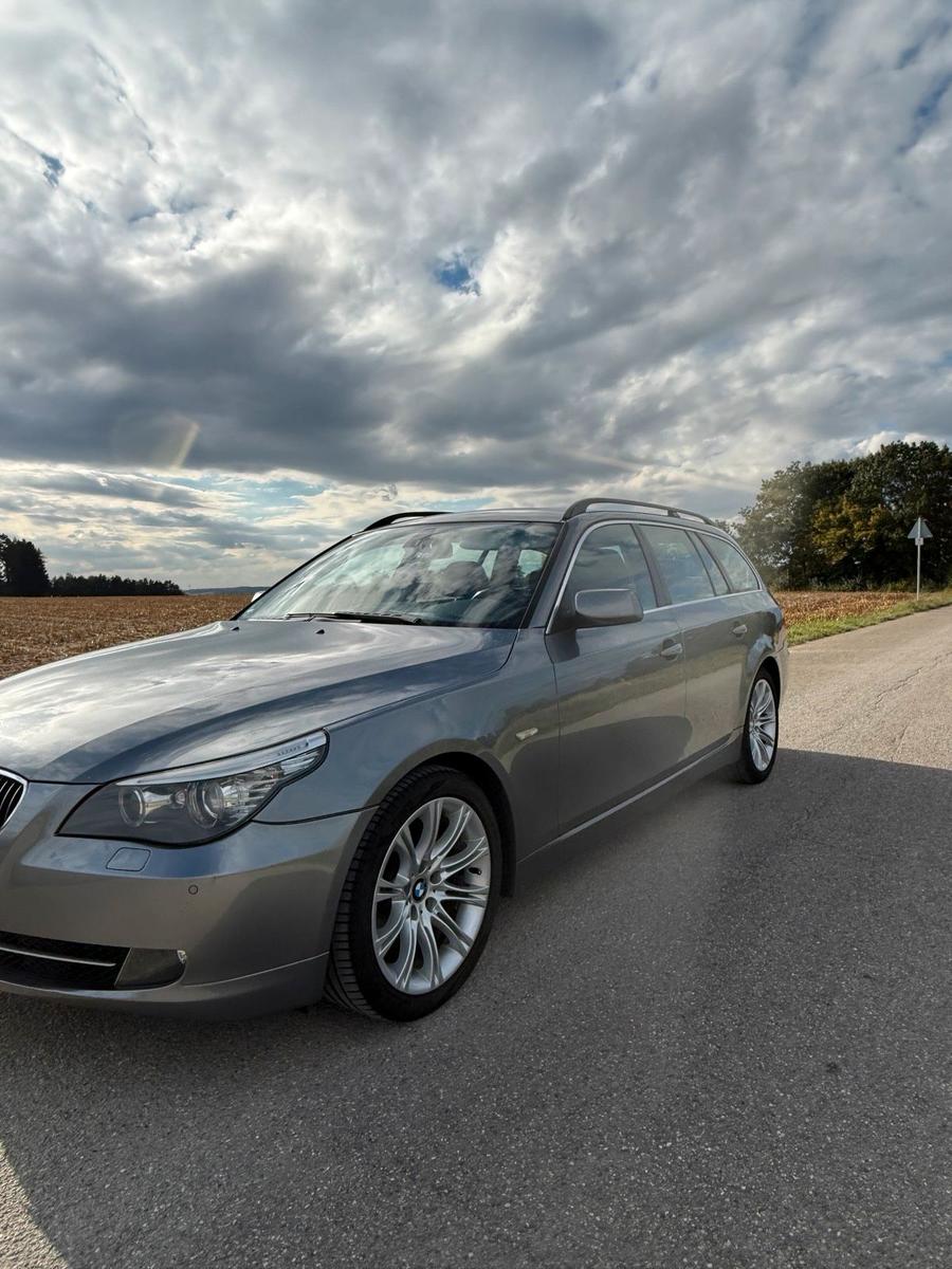BMW 523