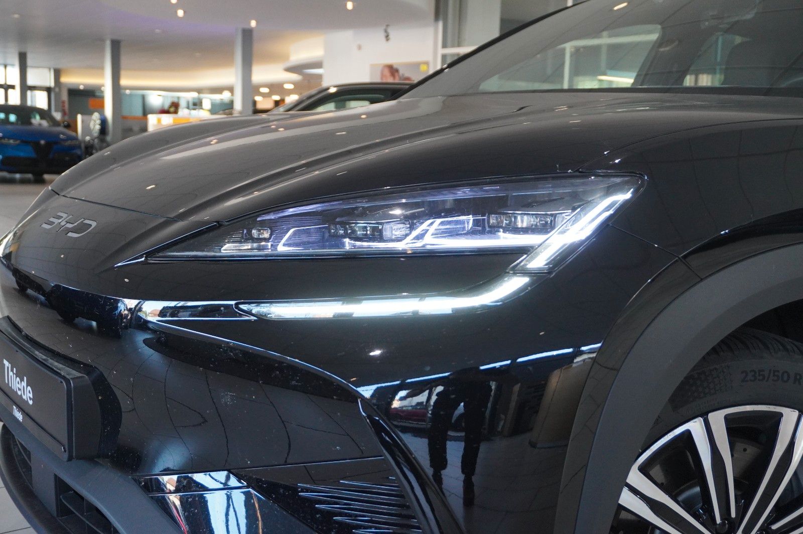 BYD SEALION 7