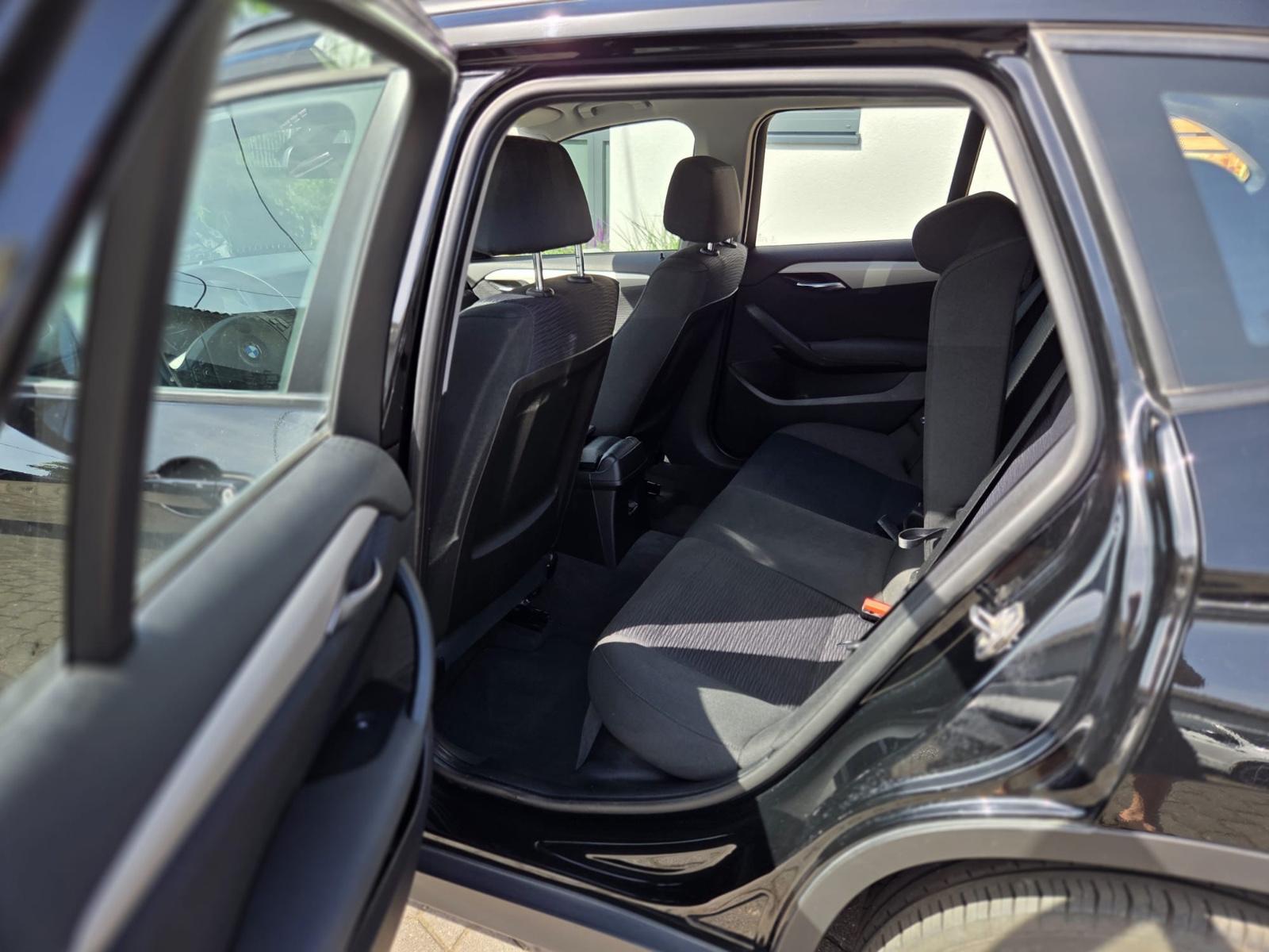 BMW X1 18 d sDrive sehr sauber