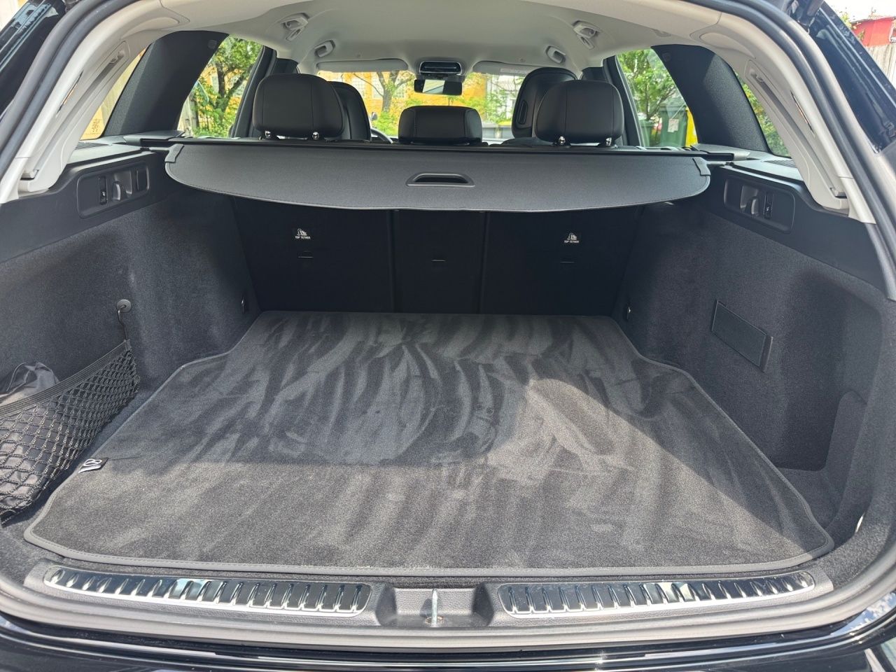 Fahrzeugabbildung Mercedes-Benz C 200 d T AVANTGARDE+LENKRADHEIZ+AMBIENTE+EASYP+