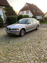 BMW 325i - - BMW 325 aus 2003